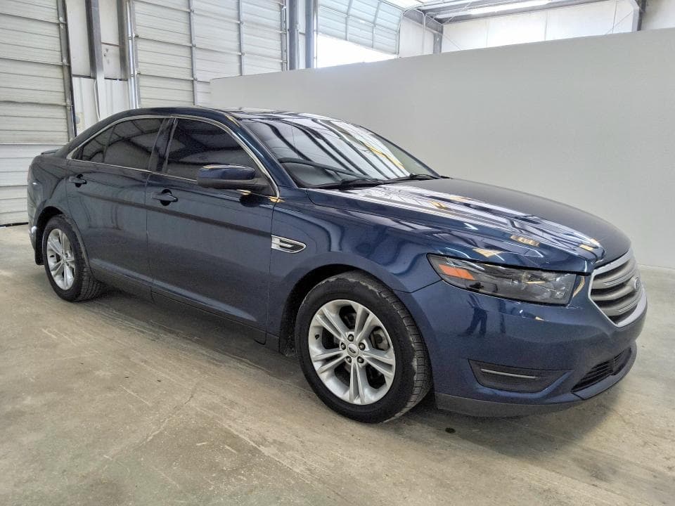 2017 FORD TAURUS SEL 4