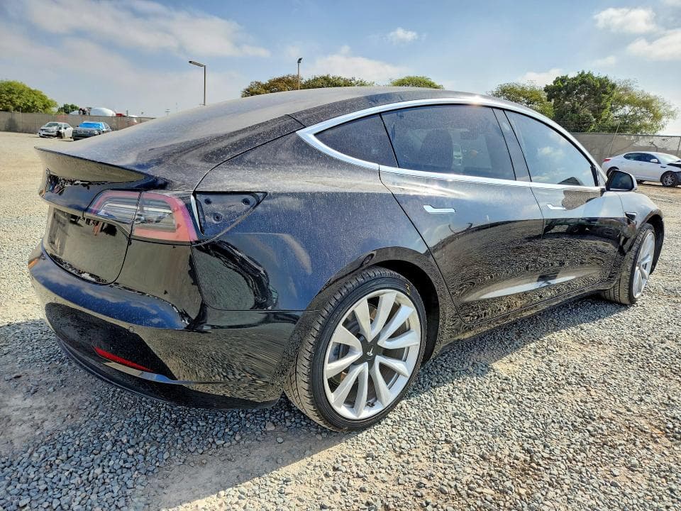 2018 TESLA MODEL 3 3