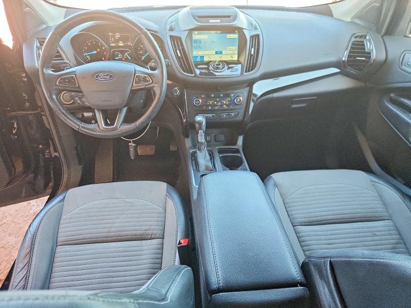 2017 FORD ESCAPE TITANIUM 8