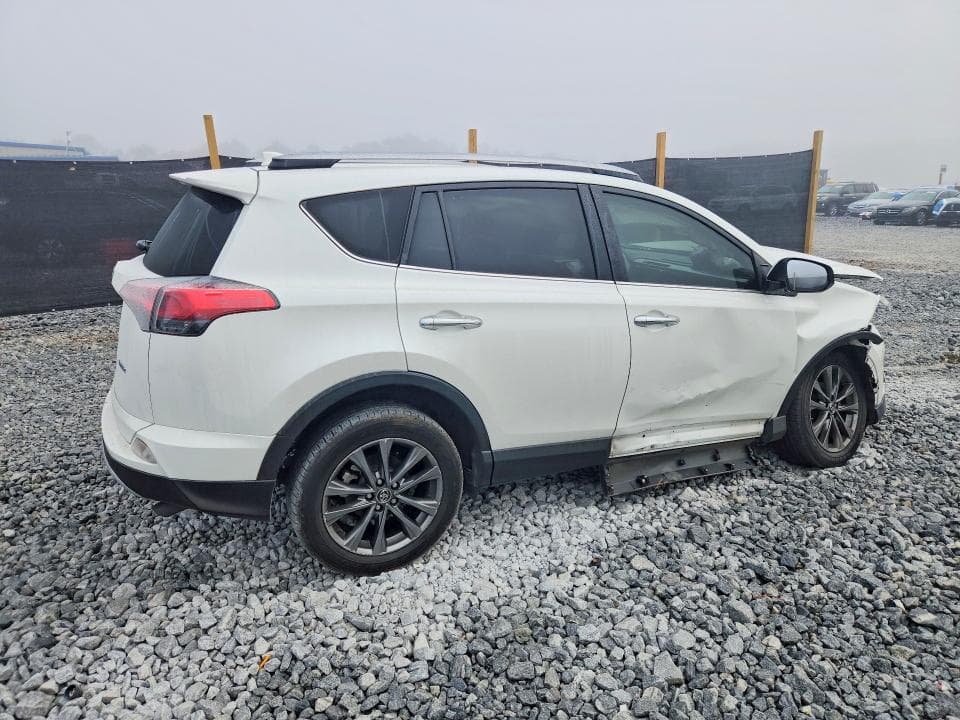 2018 TOYOTA RAV4 LIMITED 3