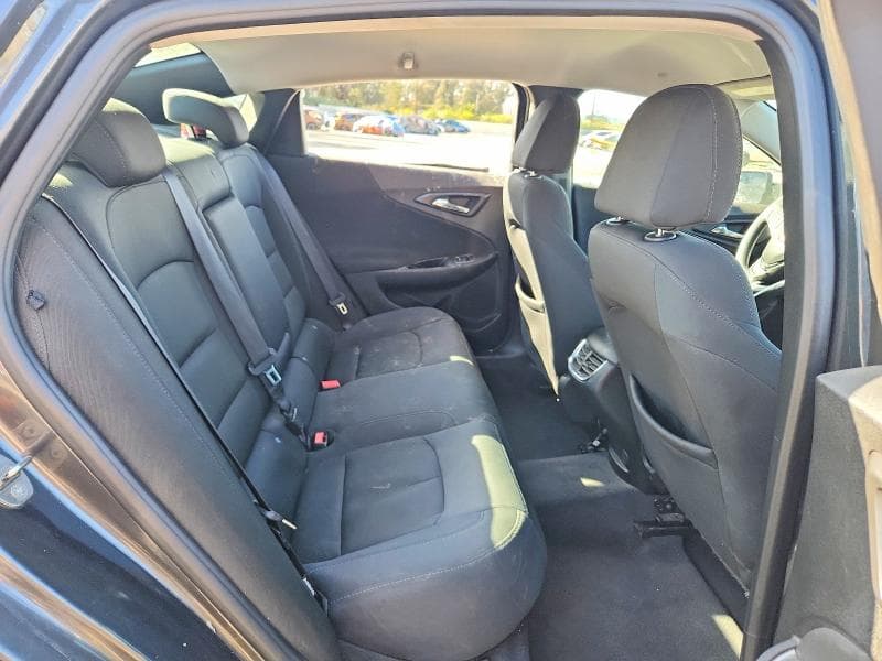 2017 CHEVROLET MALIBU LT 10