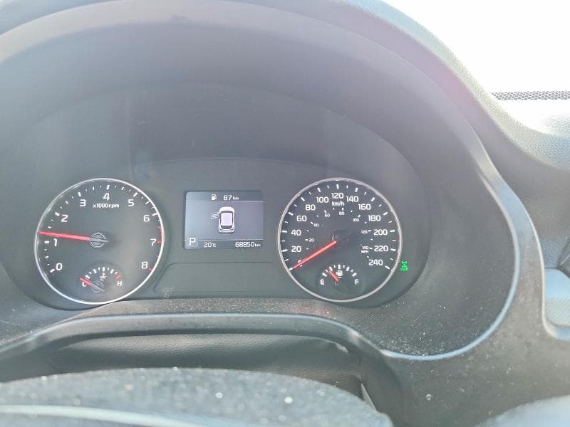 2021 KIA SELTOS LX 9