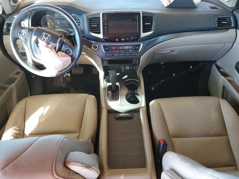 2017 HONDA PILOT EXL 8