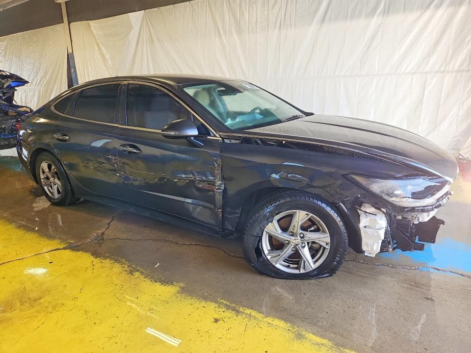 2023 HYUNDAI SONATA SE 4