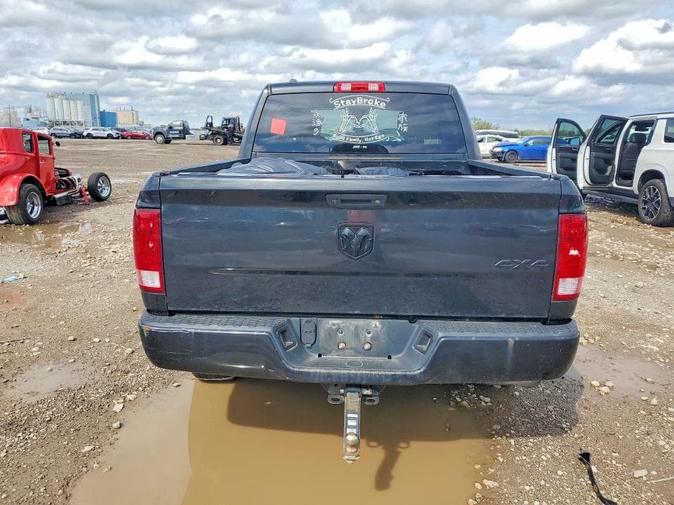 2017 RAM 1500 ST 6