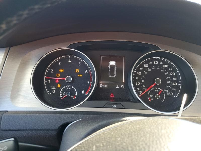 2017 VOLKSWAGEN GOLF S 9