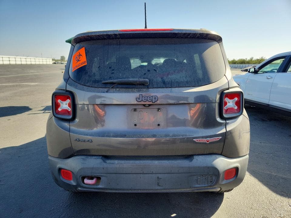 2017 JEEP RENEGADE TRAILHAWK 6