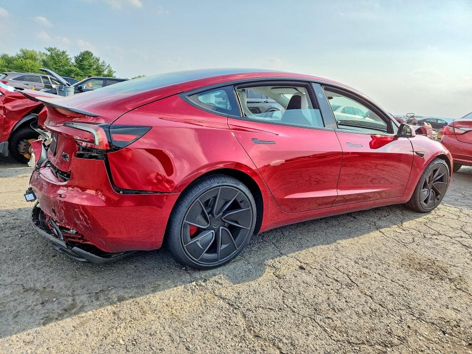 2026 TESLA MODEL 3 3