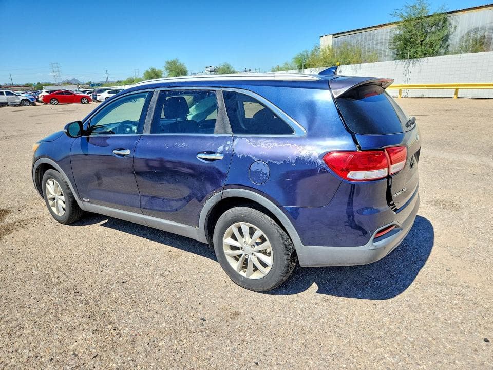 2017 KIA SORENTO LX 2