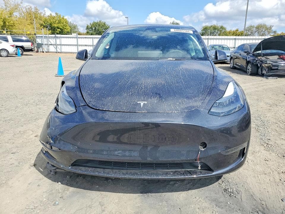 2024 TESLA MODEL Y 5