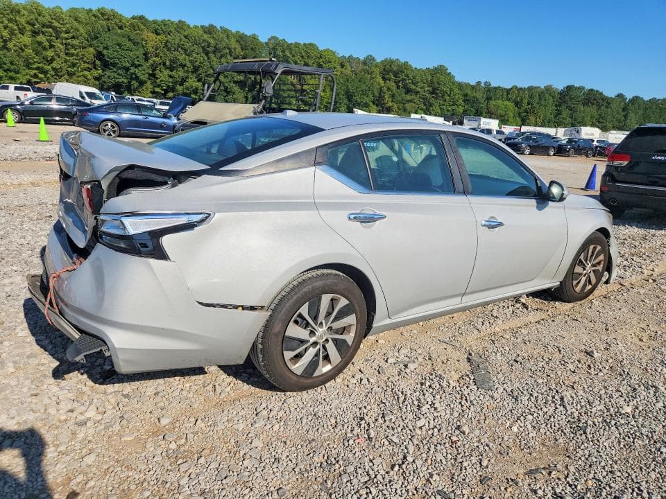 2020 NISSAN ALTIMA S 3