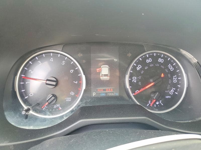 2019 TOYOTA RAV4 LE 9