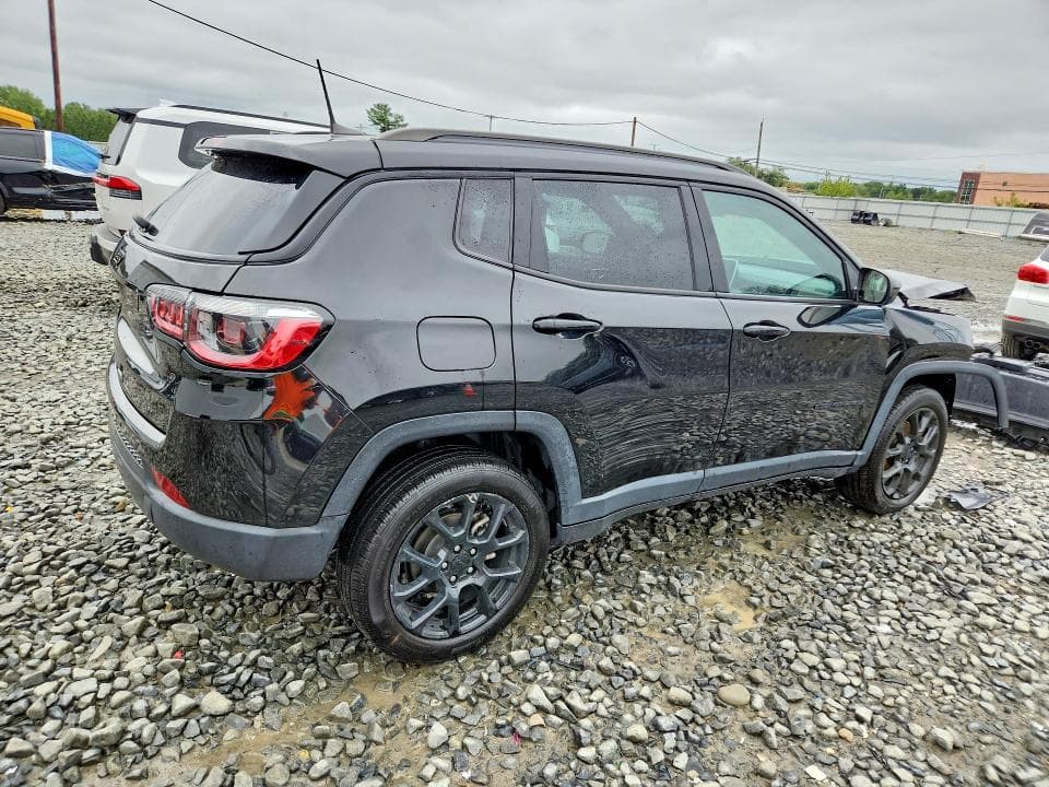 2022 JEEP COMPASS LATITUDE 3
