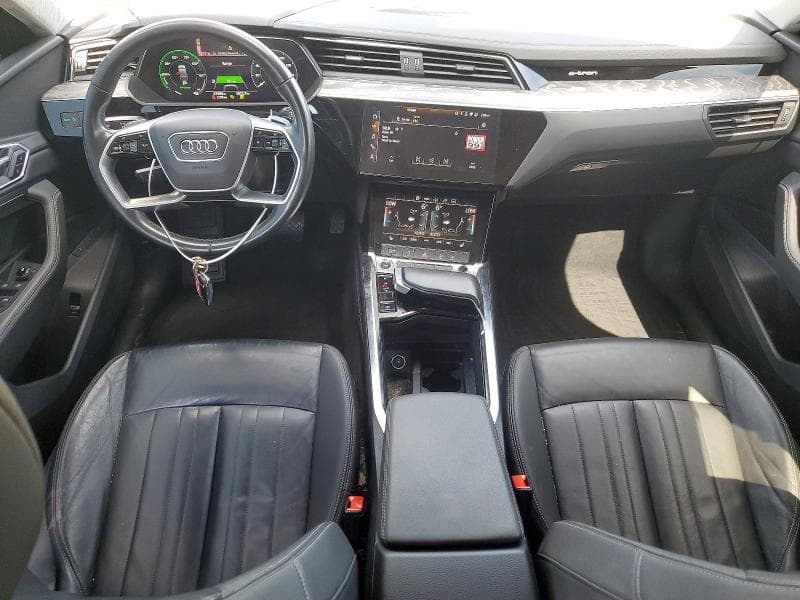 2021 AUDI E-TRON SPORTBACK PREMIUM 8
