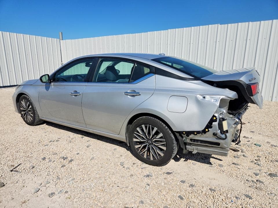 2024 NISSAN ALTIMA SV 2