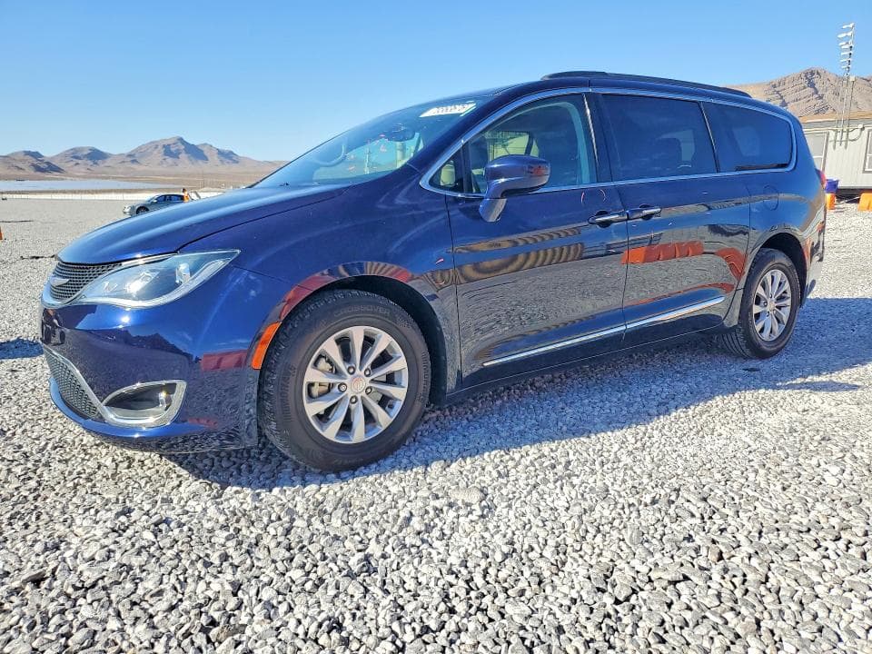 2017 CHRYSLER PACIFICA TOURING L - 1