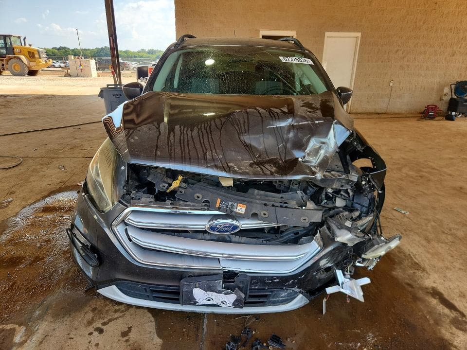 2017 FORD ESCAPE SE 5