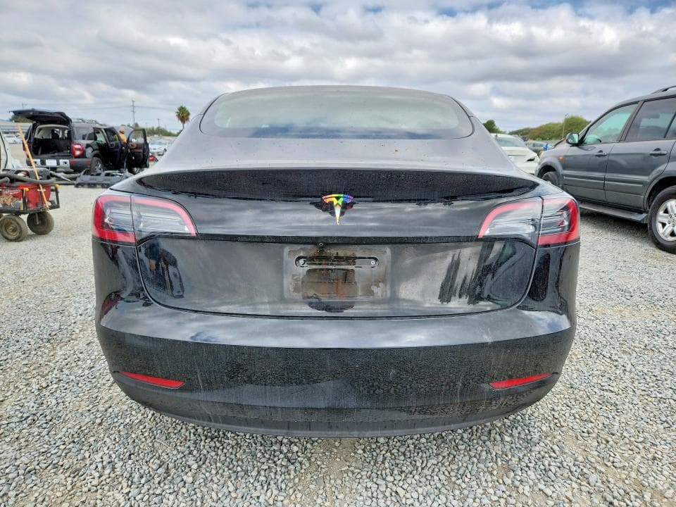 2023 TESLA MODEL 3 6