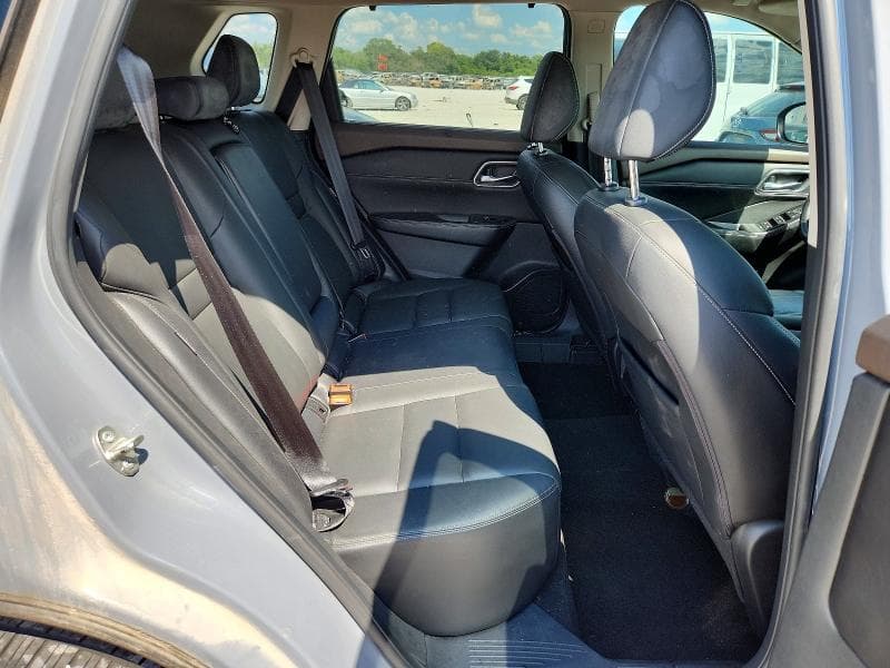2021 NISSAN ROGUE SL 11