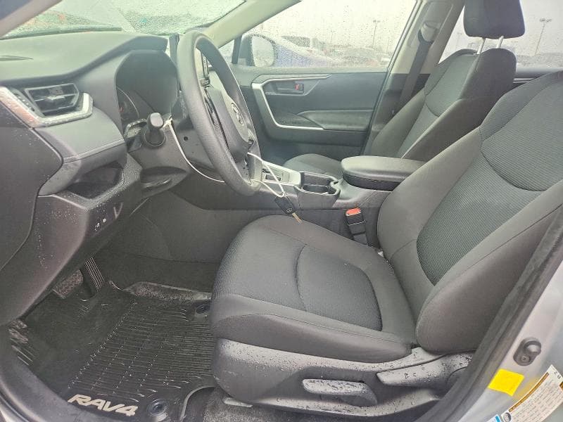 2019 TOYOTA RAV4 LE 7