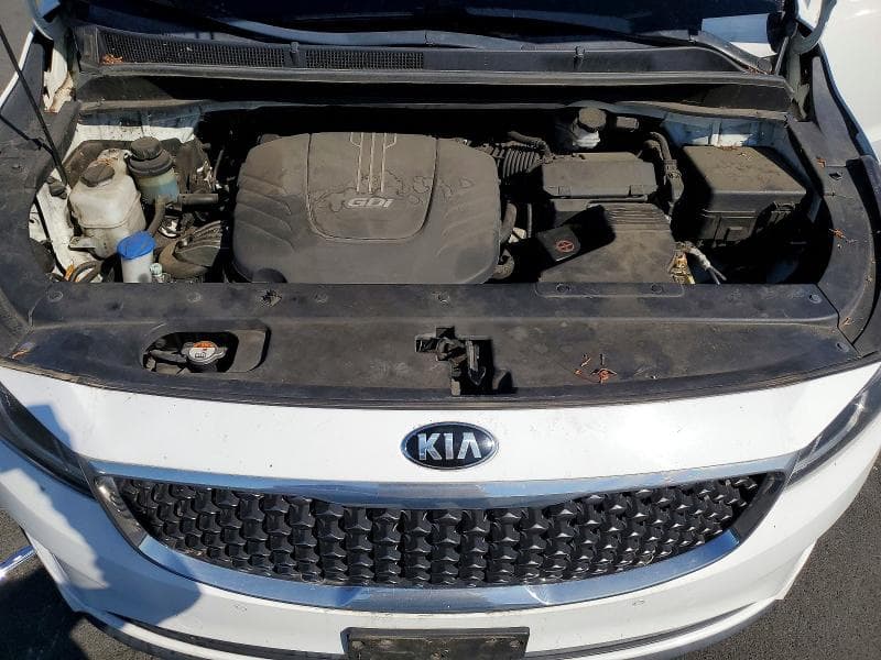 2017 KIA SEDONA LX 12