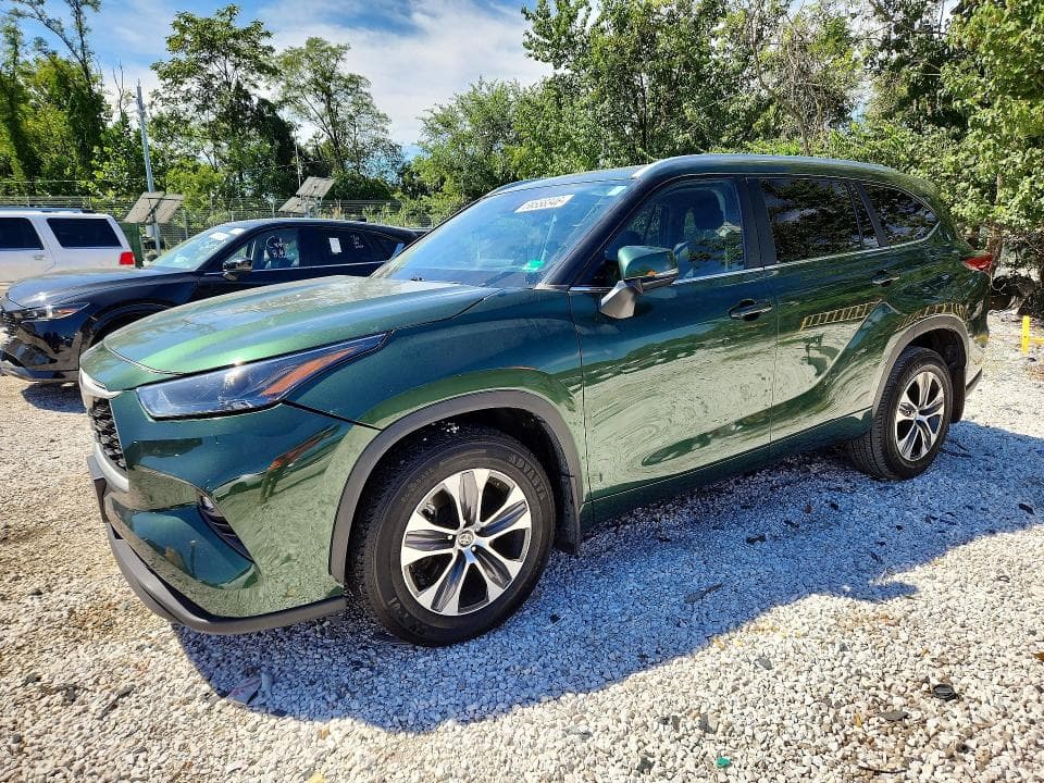 2023 TOYOTA HIGHLANDER XLE - 1