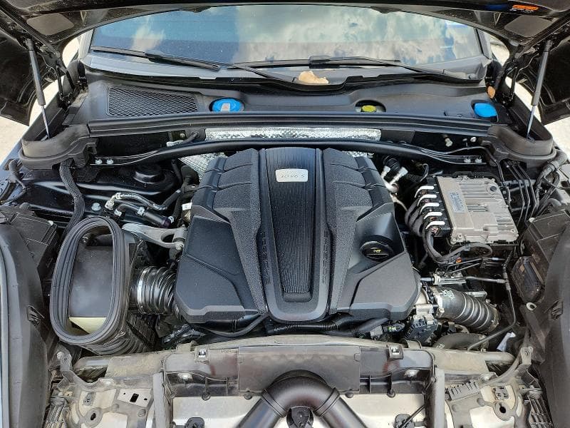 2021 PORSCHE MACAN S 11