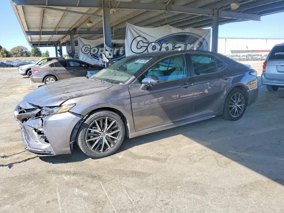 2023 TOYOTA CAMRY HYBRID SE