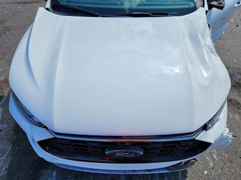 2024 FORD ESCAPE ST LINE 12