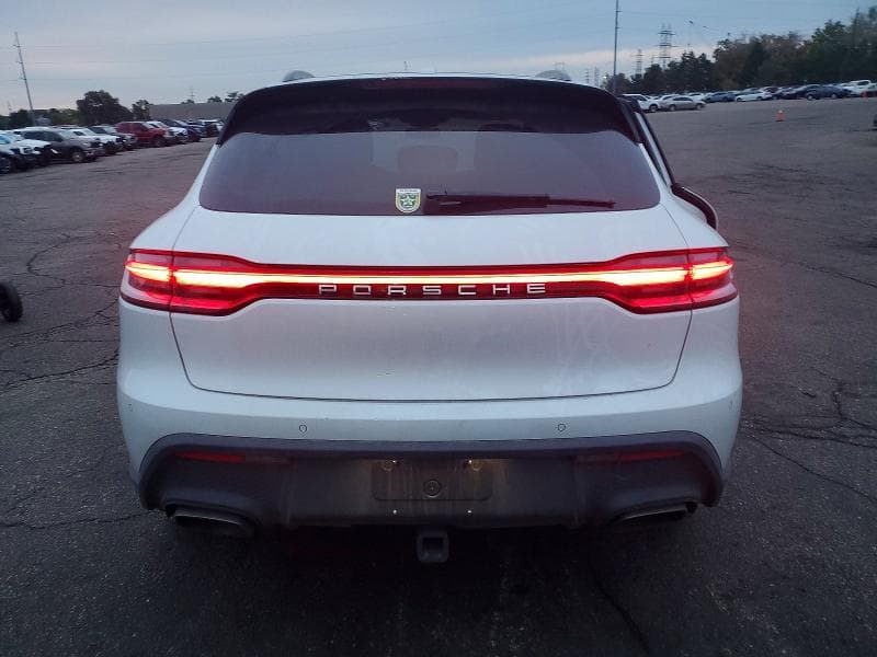 2023 PORSCHE MACAN BASE 6