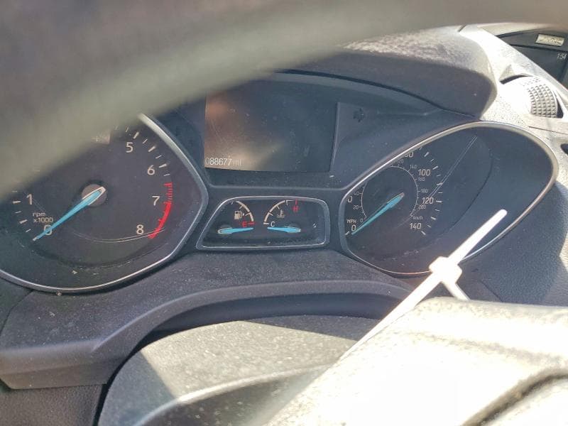 2017 FORD ESCAPE SE 9