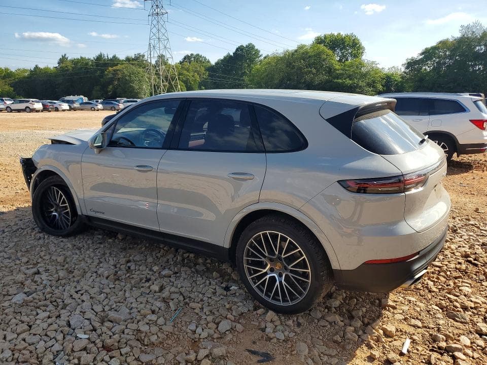 2023 PORSCHE CAYENNE BASE 2