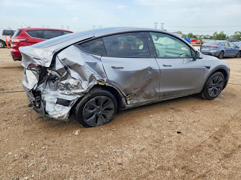 2025 TESLA MODEL Y 3