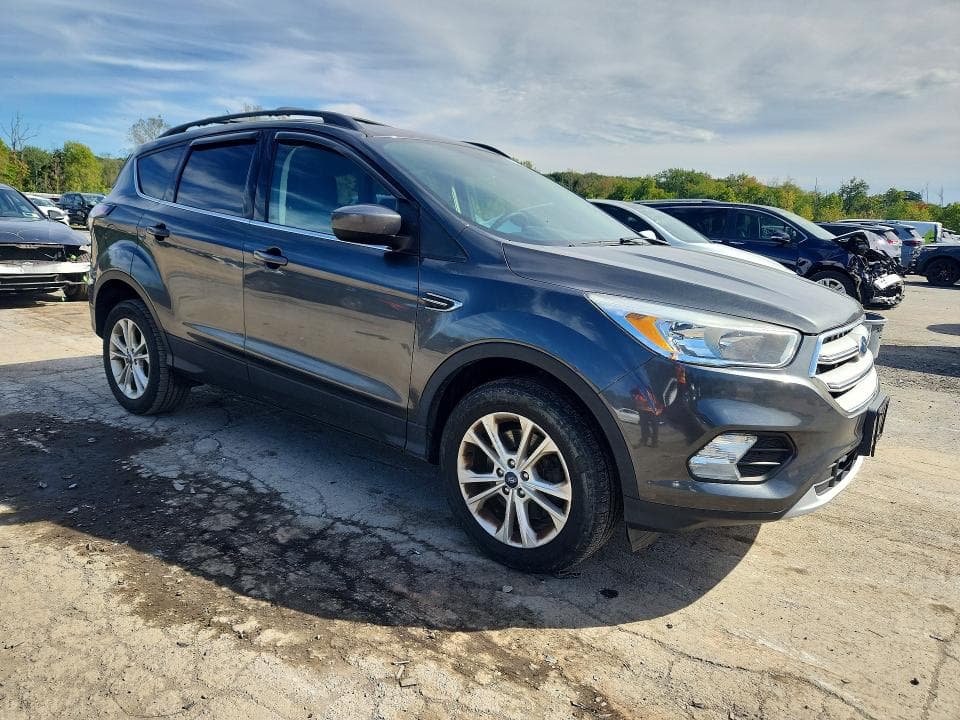 2018 FORD ESCAPE SE 4