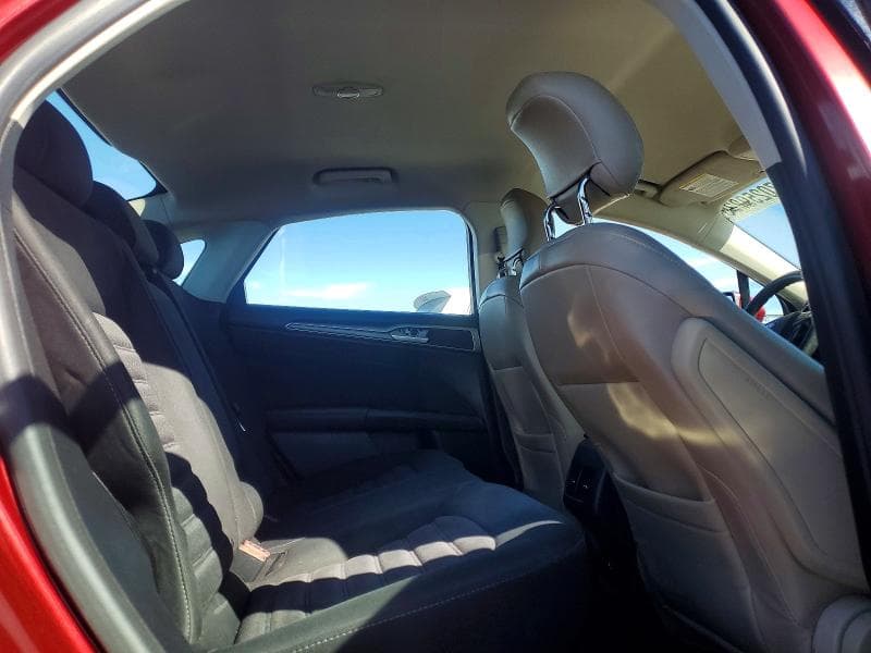 2017 FORD FUSION SE 10