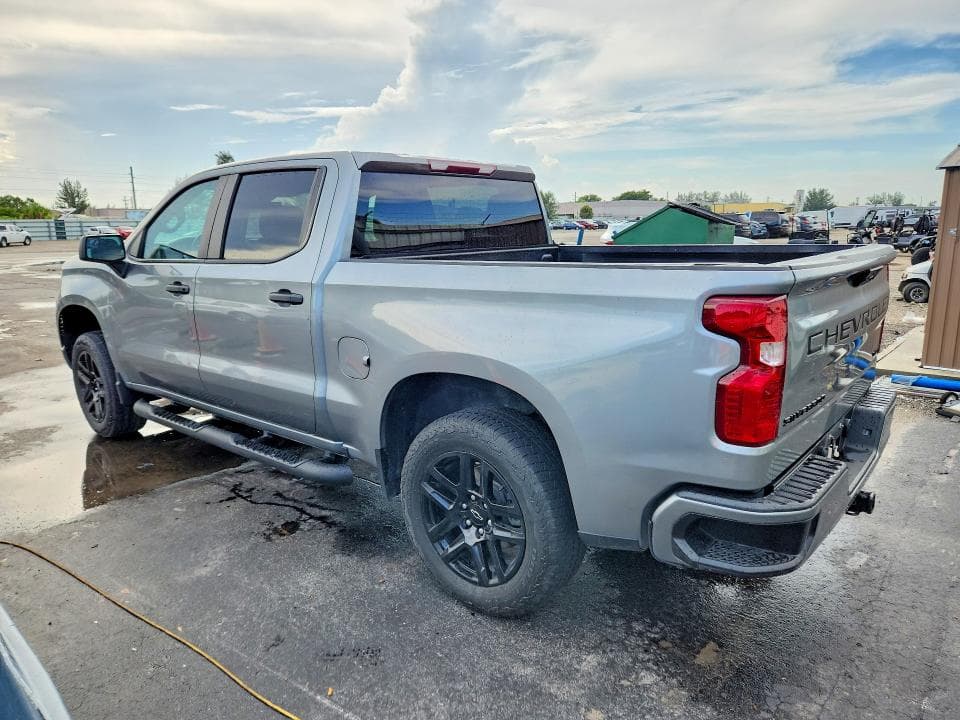 2023 CHEVROLET SILVERADO C1500 CUSTOM 2