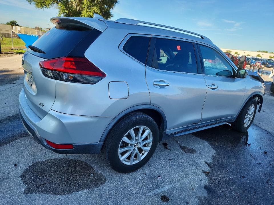 2018 NISSAN ROGUE SV 3