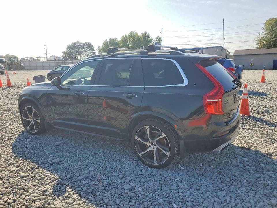 2017 VOLVO XC90 T6 2