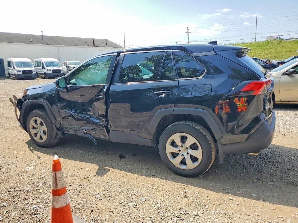 2023 TOYOTA RAV4 LE 2