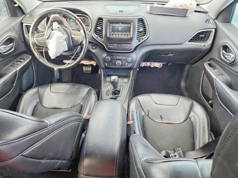 2019 JEEP CHEROKEE LATITUDE PLUS 8