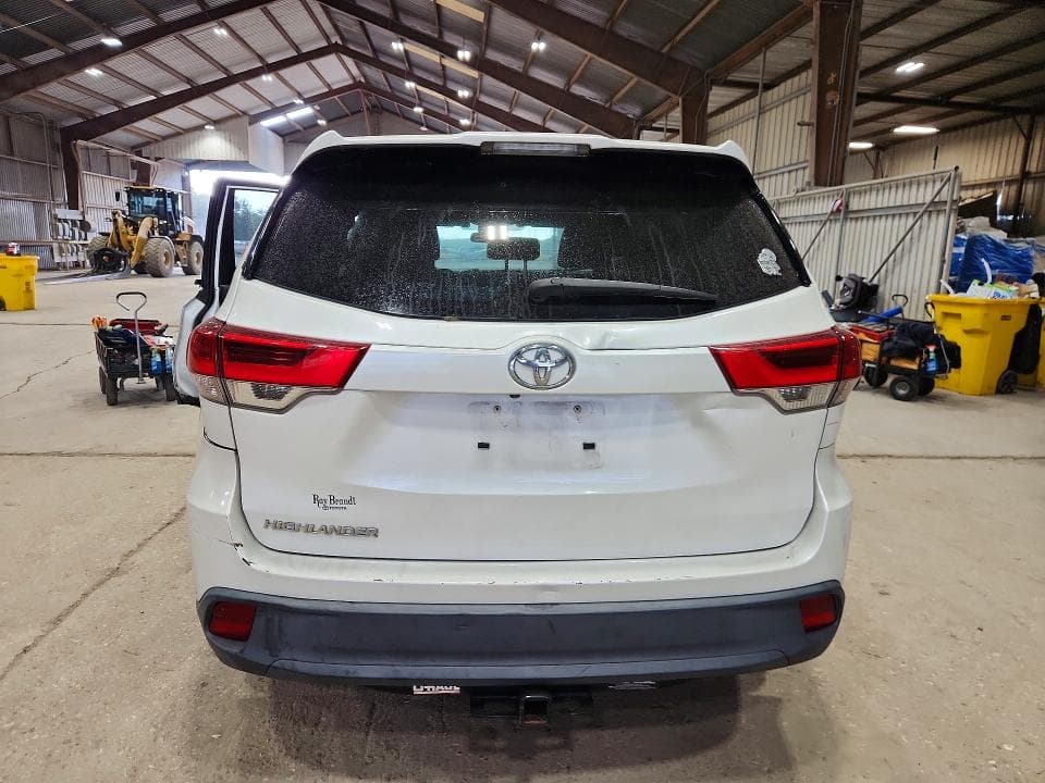2019 TOYOTA HIGHLANDER LE 6