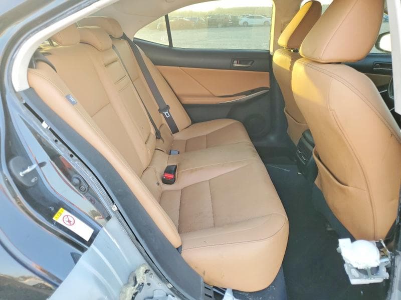 2017 LEXUS IS 300 10