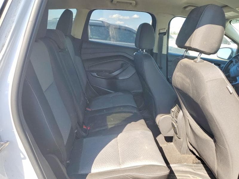 2017 FORD ESCAPE SE 11