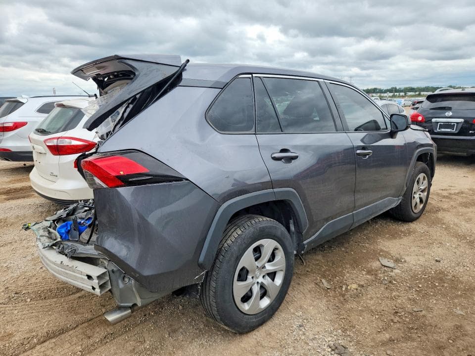 2023 TOYOTA RAV4 LE 3