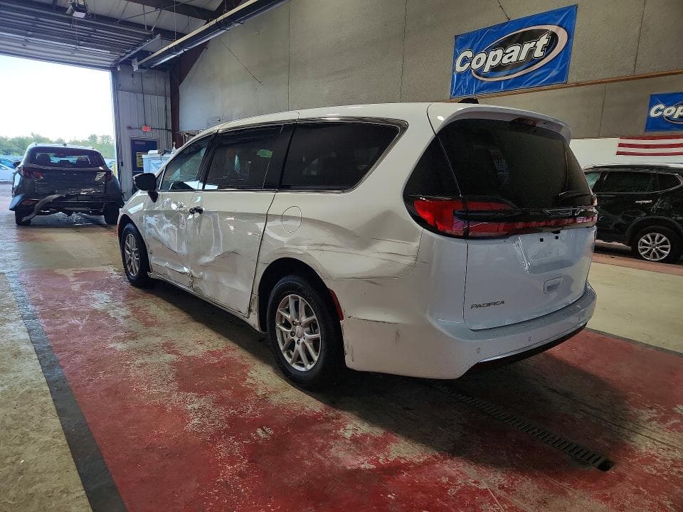 2027 CHRYSLER PACIFICA SELECT 2