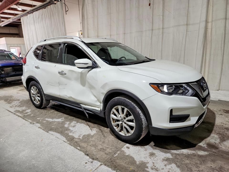 2017 NISSAN ROGUE SV 4