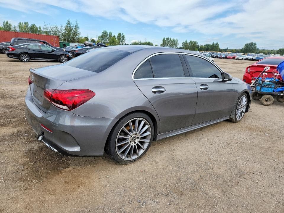 2020 MERCEDES-BENZ A 220 4MATIC 3