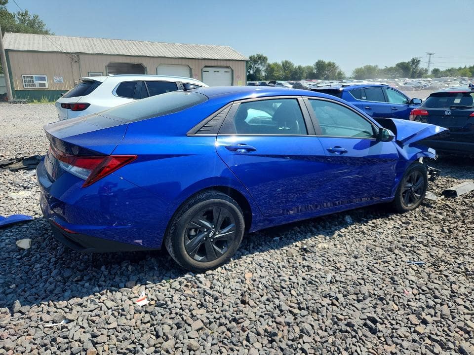 2023 HYUNDAI ELANTRA SEL 3