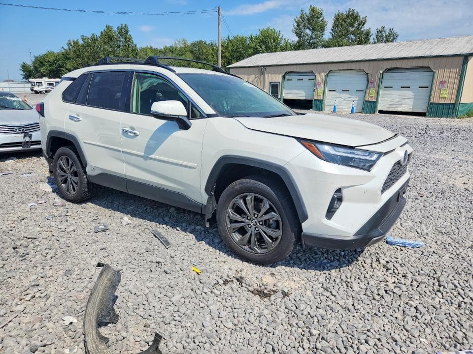 2022 TOYOTA RAV4 LIMITED 4