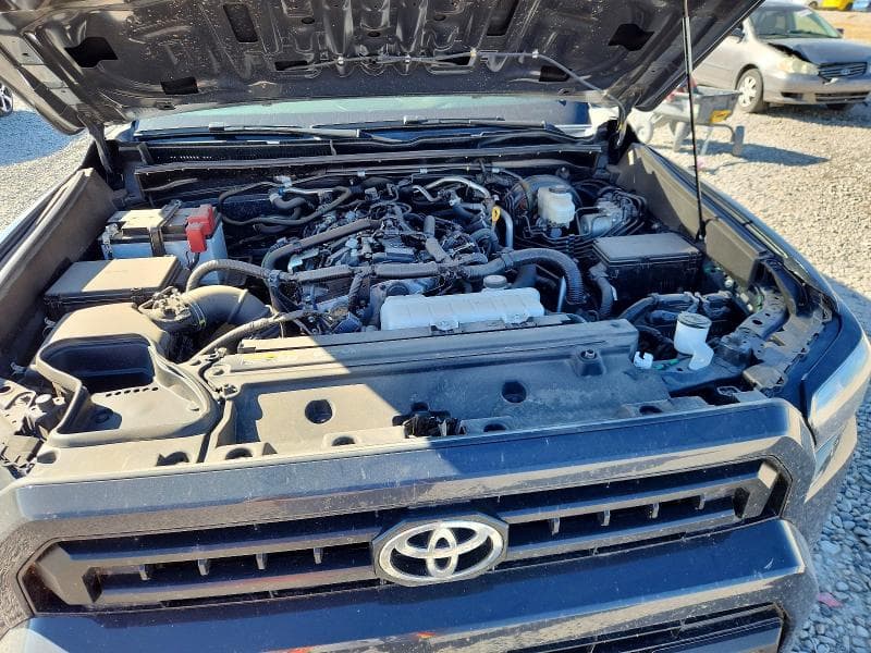 2025 TOYOTA 4RUNNER SR5 11